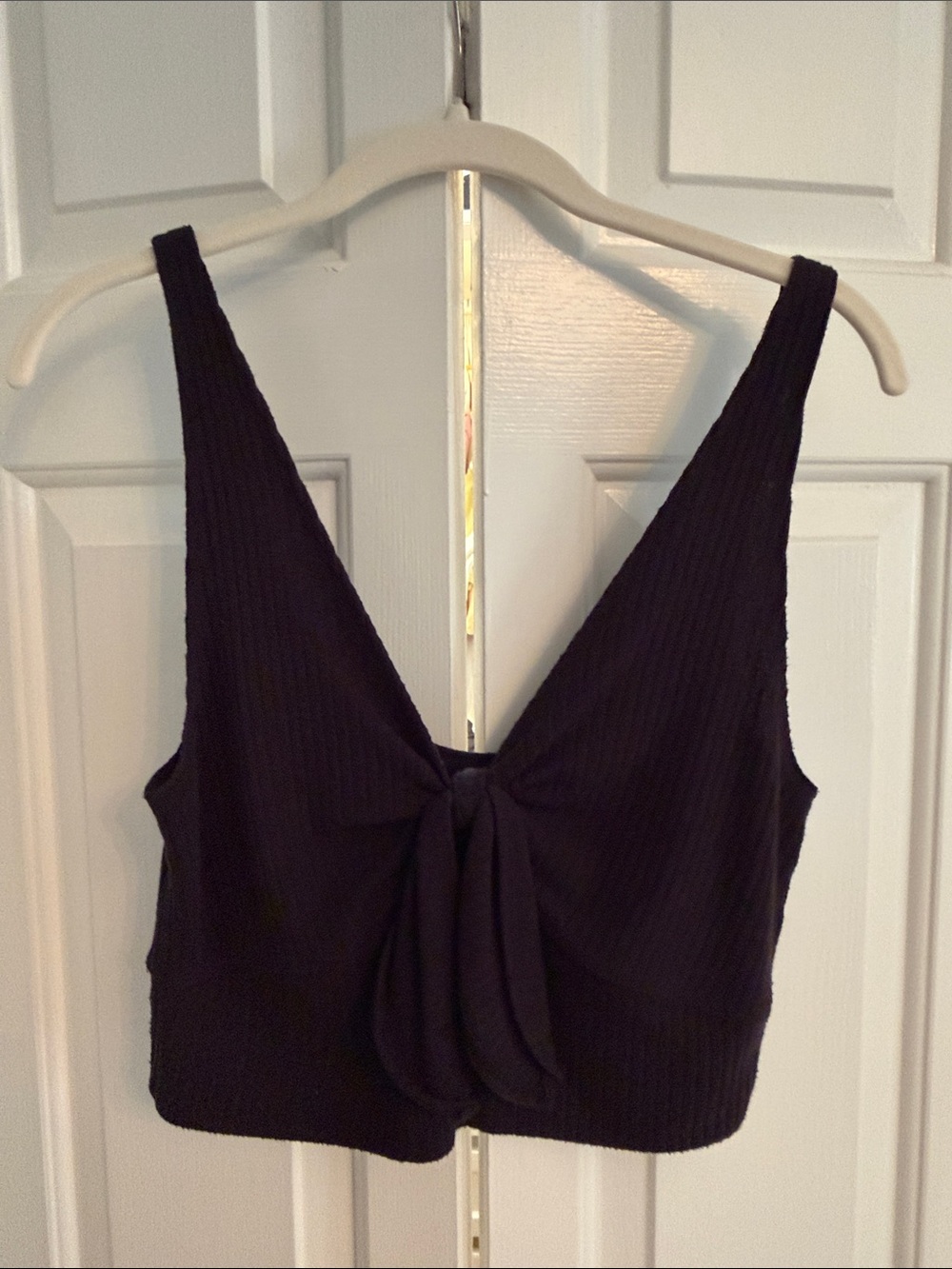 Abercrombie & Fitch Black Ribbed Knot-Front Crop Top